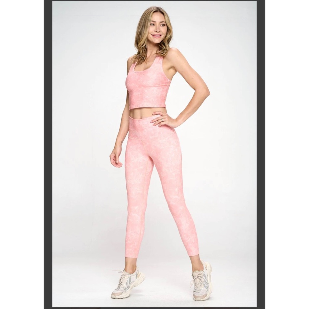Evolution and Creation Pink-Coral Mineral Wash 2 Piece Activewear Set Size Small
